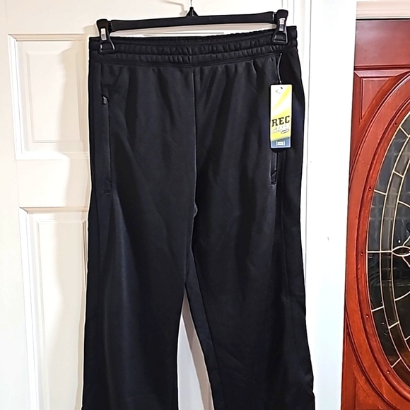 Old Navy REC TECH Profirmance Gear black size small nwt - Picture 1 of 12